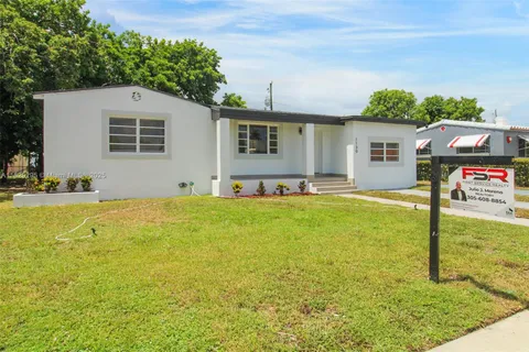 1130 NW 91 St, Miami FL 33150