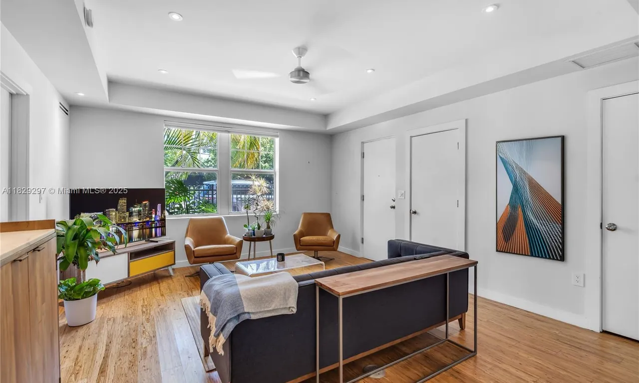 810 11th Street # 102, Miami Beach FL 33139