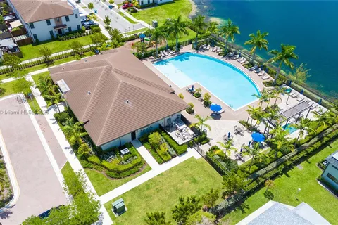 21018 NE 8th Ave # 21018, Miami FL 33179