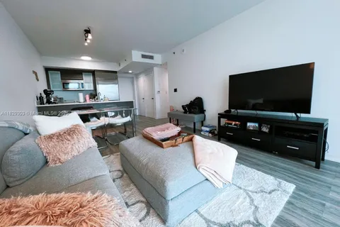 55 SE 6th St # 2304, Miami FL 33131