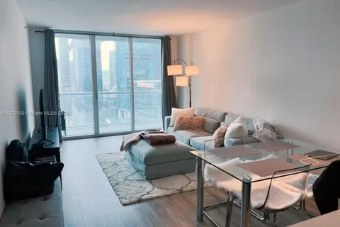 55 SE 6th St # 2304, Miami FL 33131