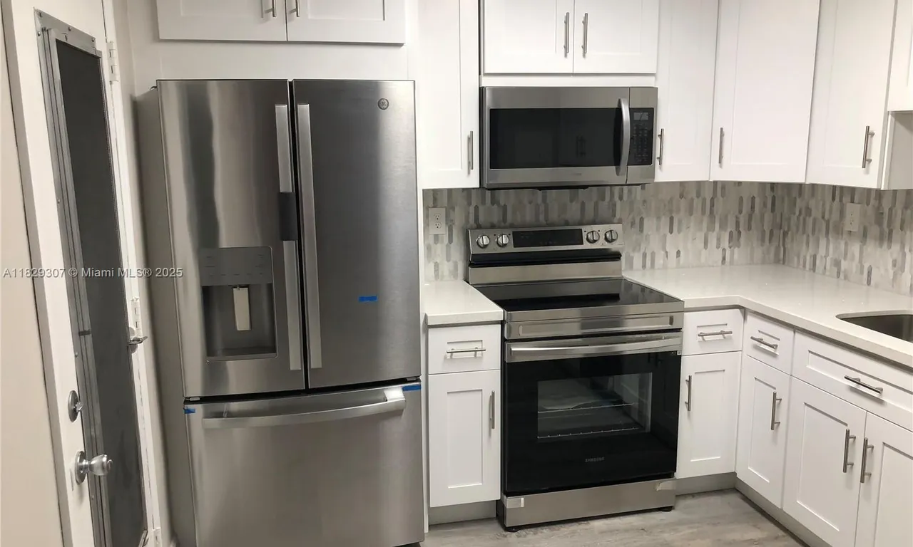 5425 SW 77th Ct # 212D, Miami FL 33155