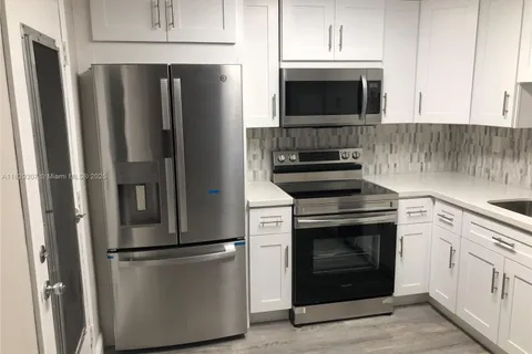 5425 SW 77th Ct # 212D, Miami FL 33155