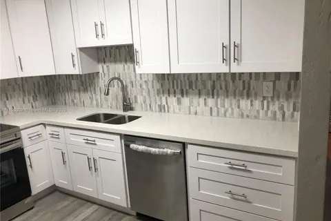 5425 SW 77th Ct # 212D, Miami FL 33155