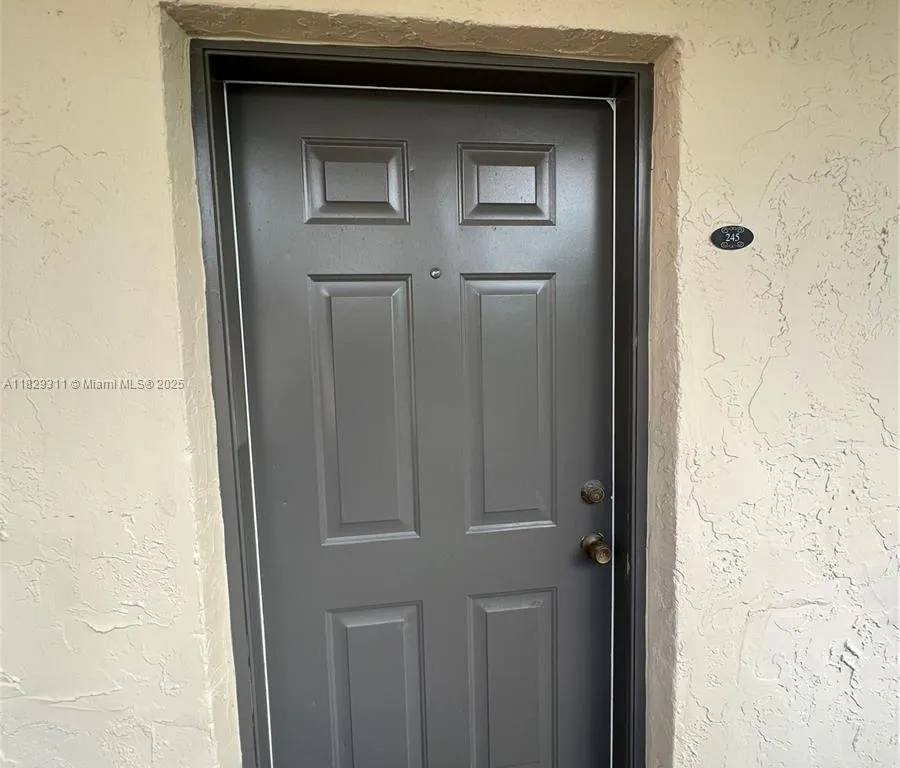 14500 SW 88th Ave # 245, Palmetto Bay FL 33176