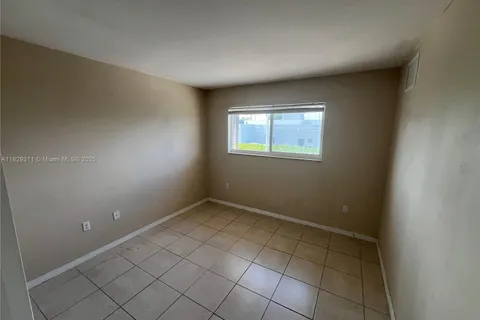 14500 SW 88th Ave # 245, Palmetto Bay FL 33176