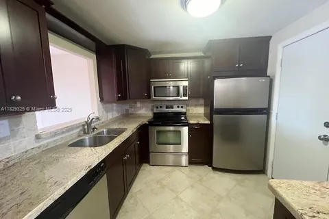 404 NW 68th Ave # 505, Plantation FL 33317