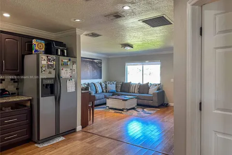 2000 SW 98th Ter, Miramar FL 33025