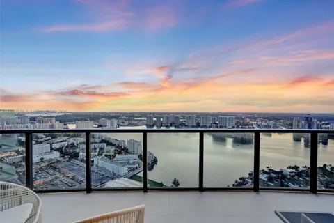 18555 Collins Ave # 4403, Sunny Isles Beach FL 33160