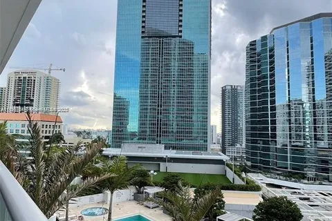 1300 Brickell Bay Dr # 1611, Miami FL 33131