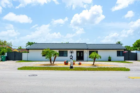 2401 SW 132nd Ave, Miami FL 33175
