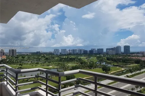 3300 NE 191st St # 1907, Aventura FL 33180