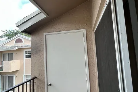 1851 NW 96th Ter # 6D, Pembroke Pines FL 33024