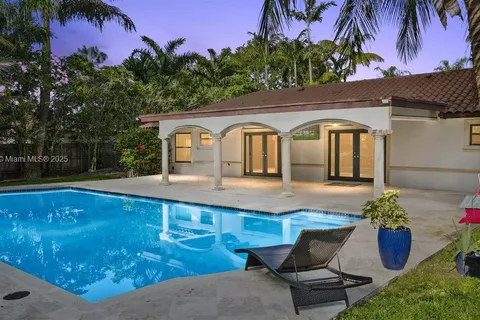 18301 SW 86th Ave, Palmetto Bay FL 33157