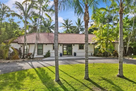 18301 SW 86th Ave, Palmetto Bay FL 33157