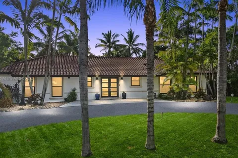 18301 SW 86th Ave, Palmetto Bay FL 33157