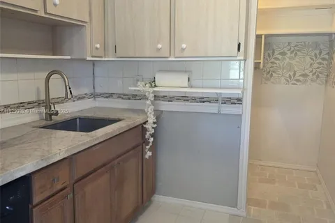 46 NW 14th Ct, Dania Beach FL 33004