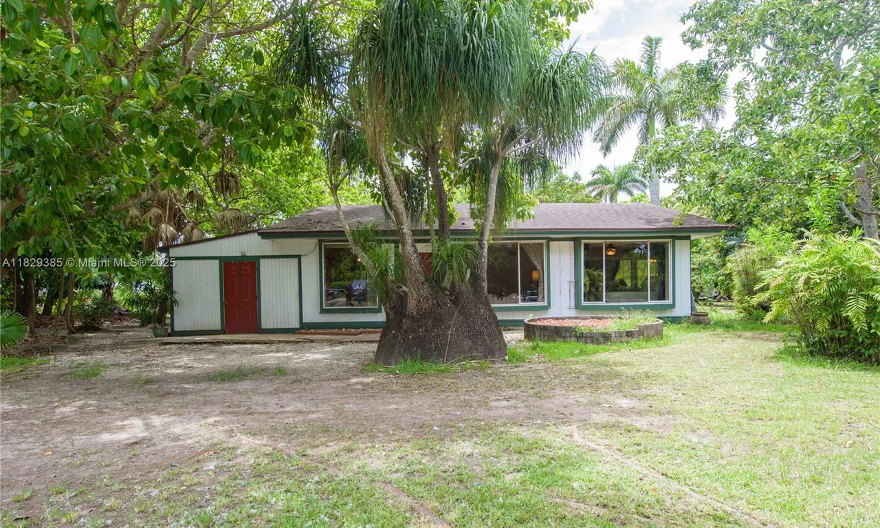 20350 SW 182nd Ave, Miami FL 33187