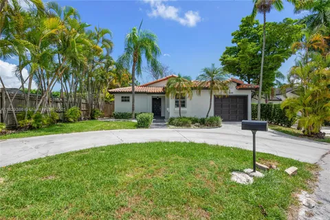 8540 SW 210 Ter, Cutler Bay FL 33189