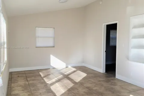 209 SW 14th St # 2, Dania Beach FL 33004