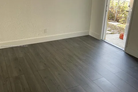 522 NW 13th Ave # 2, Fort Lauderdale FL 33311