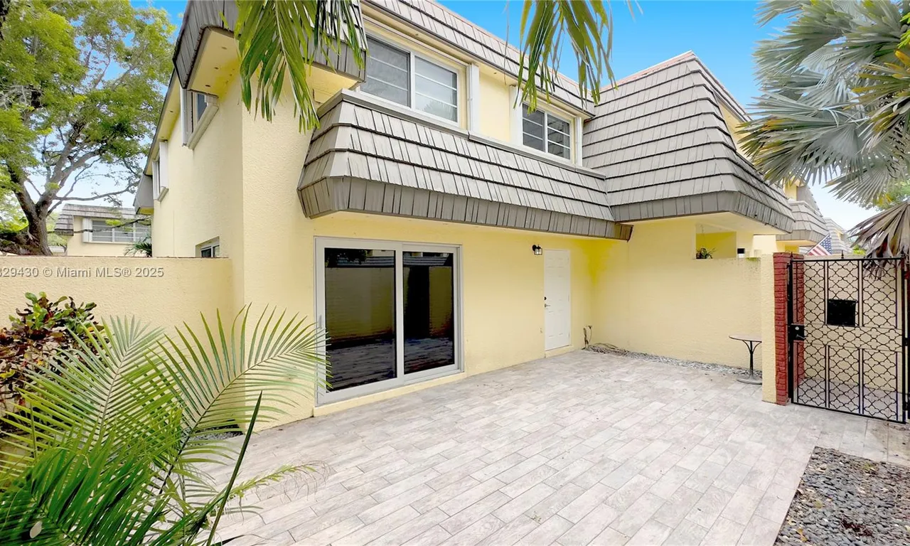 8483 SW 137th Ave # 8483, Miami FL 33183