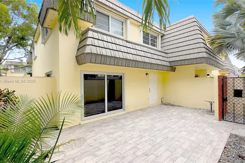 8483 SW 137th Ave # 8483, Miami FL 33183
