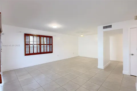 8483 SW 137th Ave # 8483, Miami FL 33183