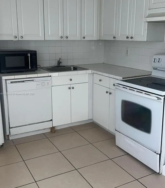 4820 NW 9th Dr # 4820, Plantation FL 33317