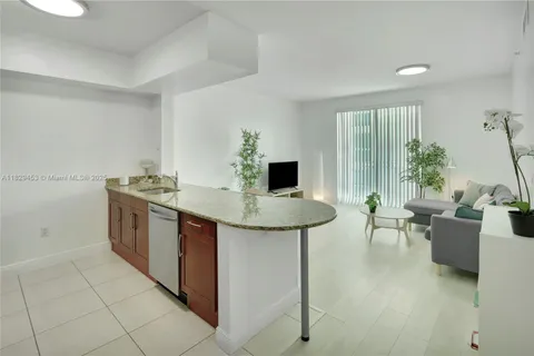 7275 SW 90th Way # 413, Miami FL 33156