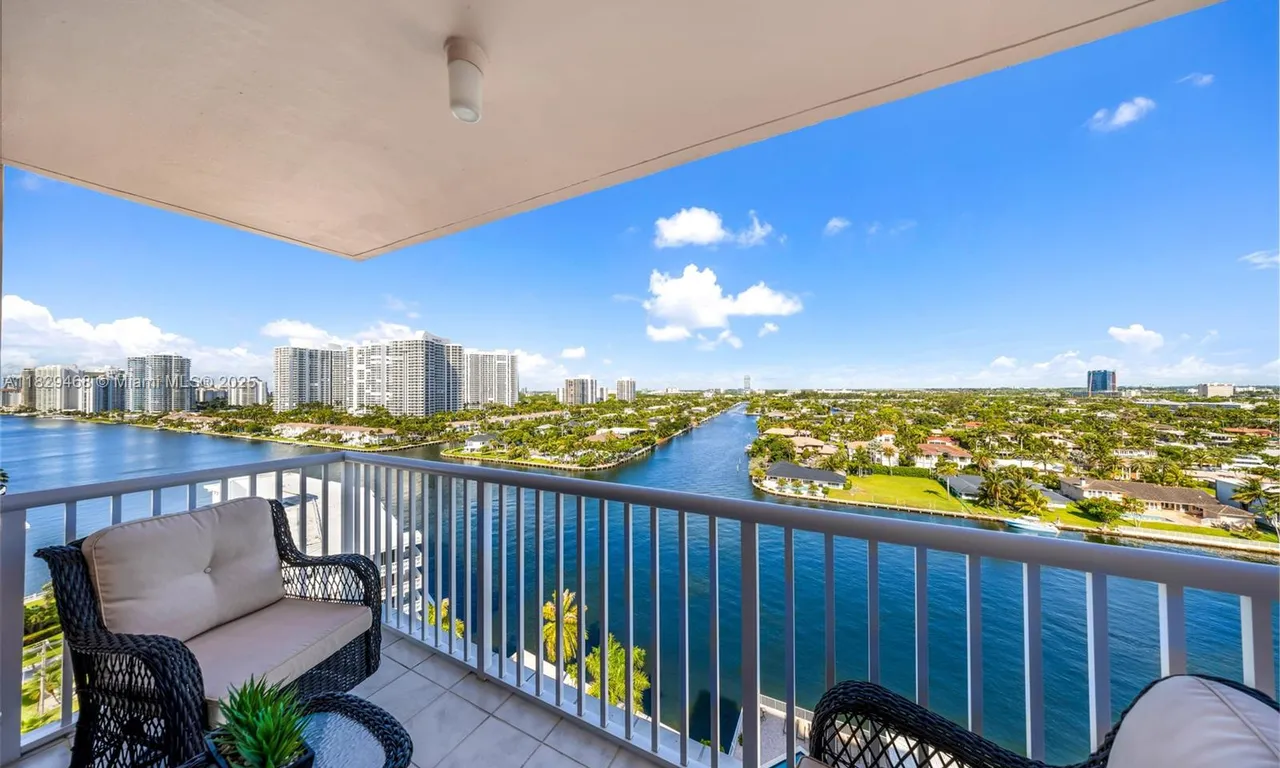 3161 S Ocean Dr # 1510, Hallandale Beach FL 33009
