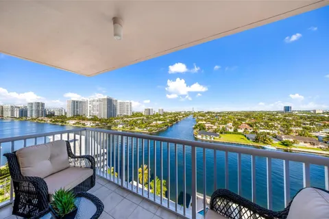 3161 S Ocean Dr # 1510, Hallandale Beach FL 33009