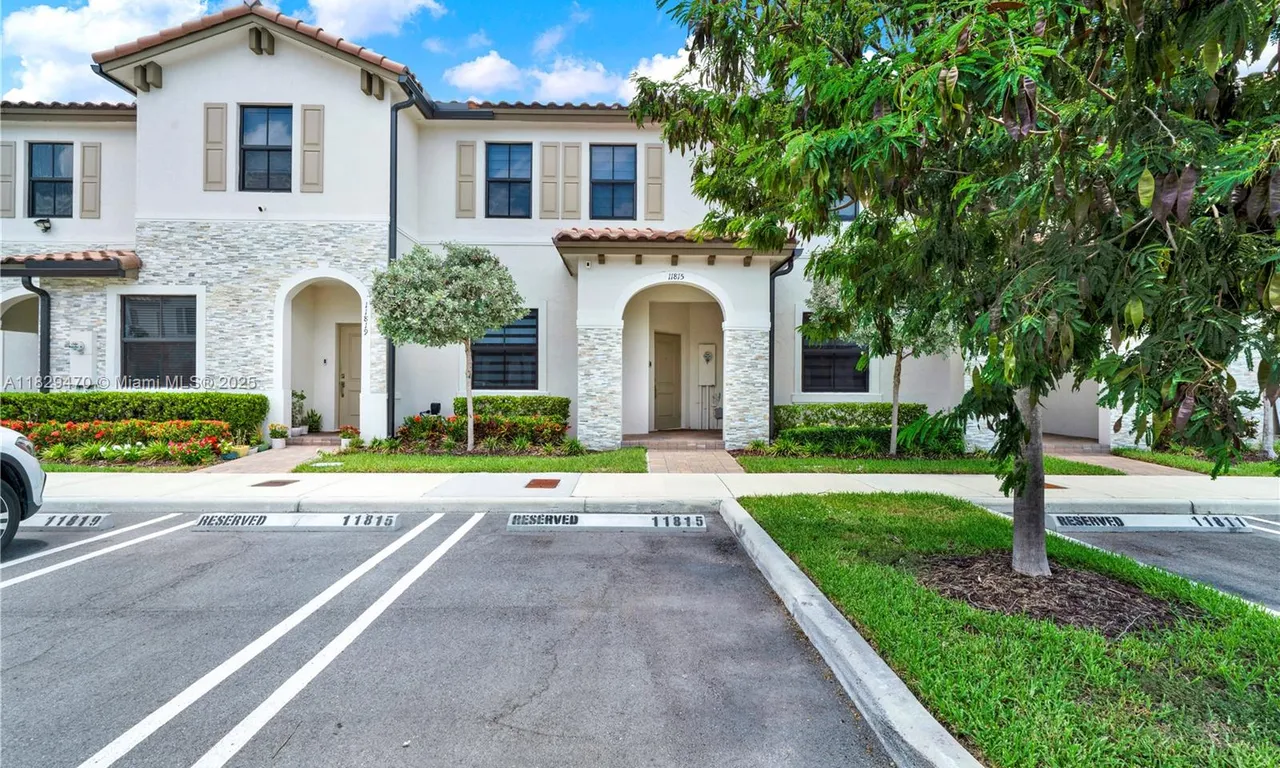 11815 SW 247th Ter, Homestead FL 33032