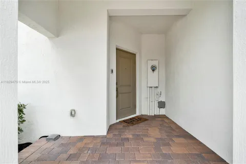 11815 SW 247th Ter, Homestead FL 33032