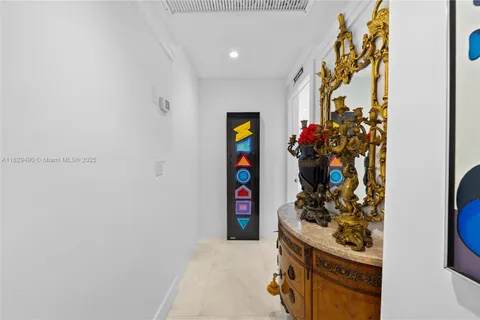 700 Biltmore Way # 816, Coral Gables FL 33134