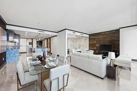 650 NE 32nd St # 3003, Miami FL 33137