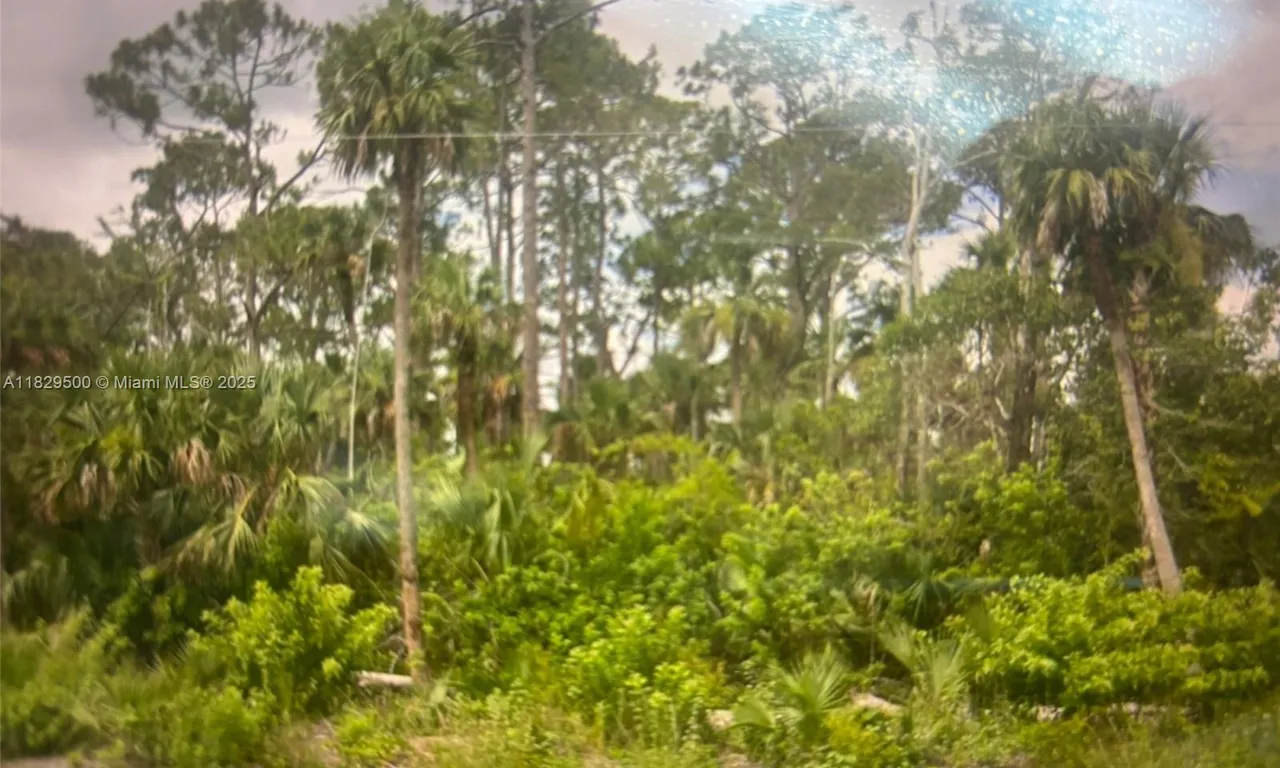 625 Greenbriar Blvd, Other City - In The State Of Florida FL 33972