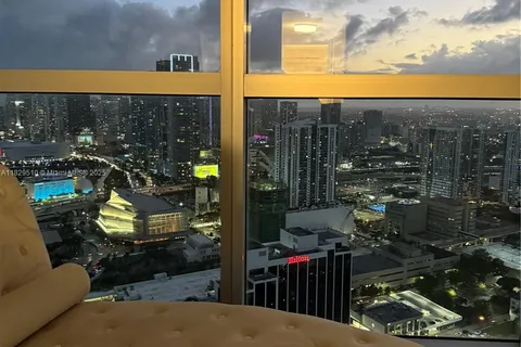 1750 N Bayshore Dr # 5114, Miami FL 33132