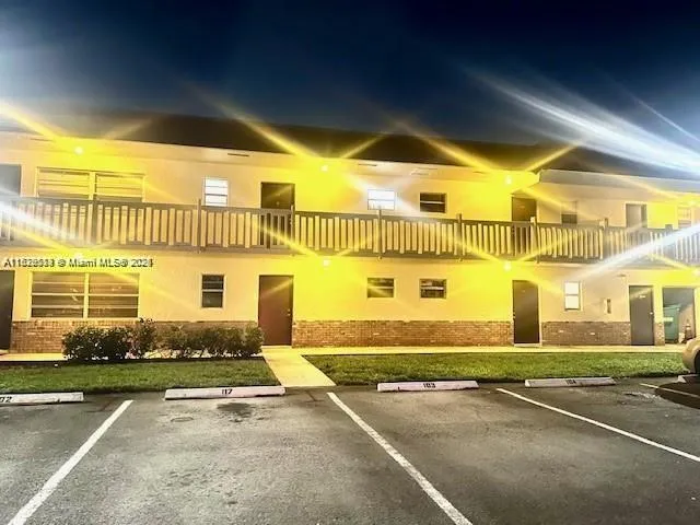 4169 SW 67th Ave # 112A, Davie FL 33314