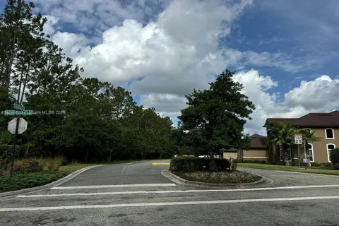 94 Cloisterbane Dr, Other City - In The State Of Florida FL 32259