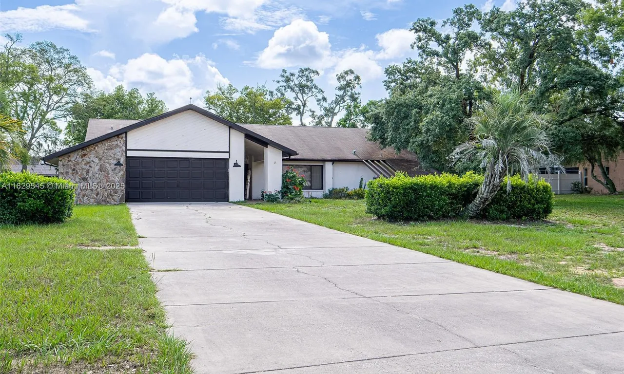 2124 ORCHARD PARK DR, Spring Hill FL 34608