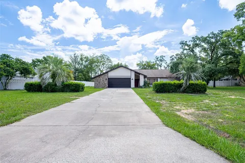 2124 ORCHARD PARK DR, Spring Hill FL 34608