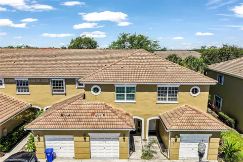 345 SW 121st Ave # 345, Pembroke Pines FL 33025