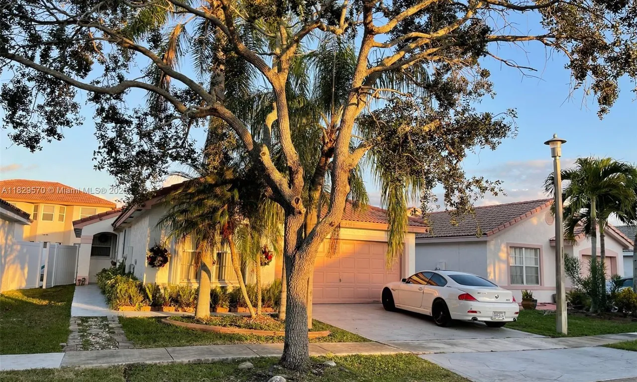 2383 SW 177th Ter, Miramar FL 33029
