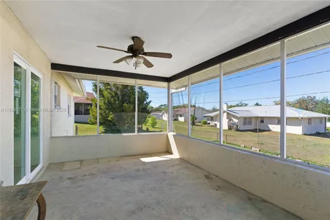 911 W CATBRIER LN, Other City - In The State Of Florida FL 34465