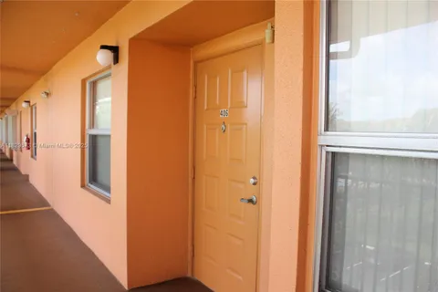 701 SW 141st Ave # 406R, Pembroke Pines FL 33027