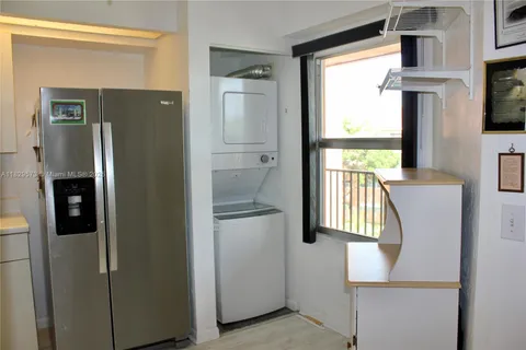 701 SW 141st Ave # 406R, Pembroke Pines FL 33027