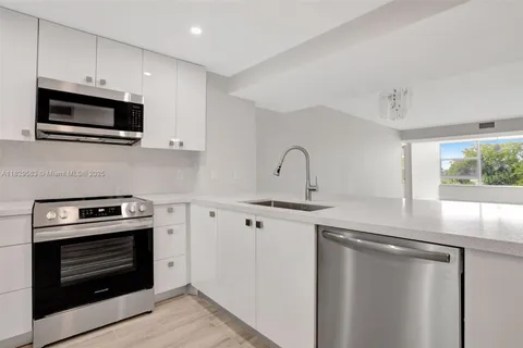 4091 Cypress Reach Ct # 301, Pompano Beach FL 33069