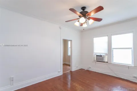 126 Mendoza Ave # 9, Coral Gables FL 33134