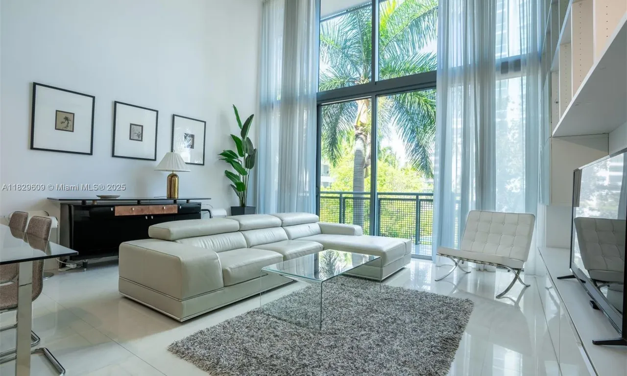 6000 Collins Ave # 320, Miami Beach FL 33140